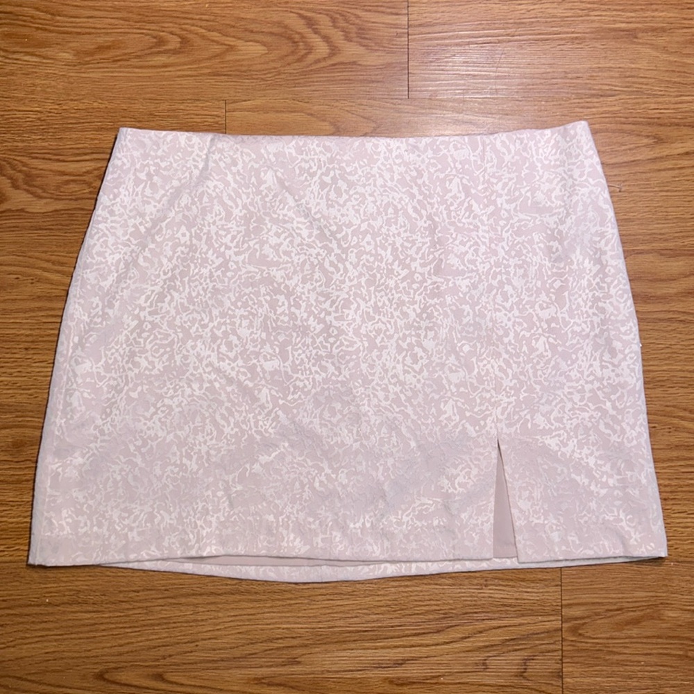 House of Harlow 1960 Anthropologie Pink Pattern Mini
Skirt